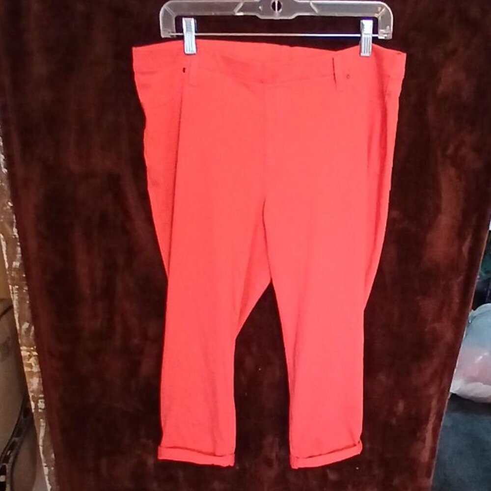 Time and Tru Women's Soft Knit Jegging Capris